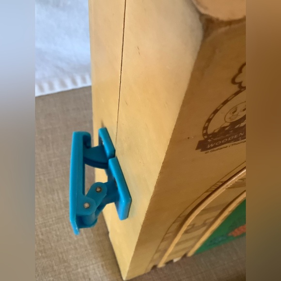 Rare Vintage Thomas Wooden Railway storage/travel case with useable train track - Picture 5 of 10